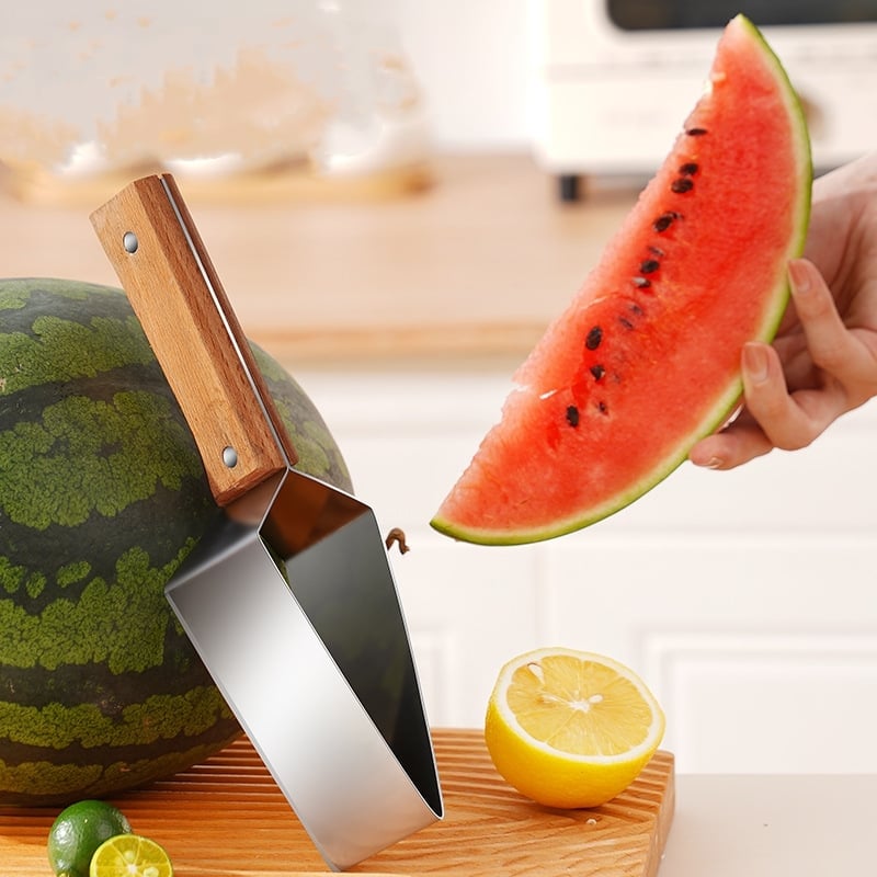 🥳2026 HOT SALE🥳💞50K+ SOLD!🍉🔒 50% OFF! Watermelon Slicer – No knife needed, no slipping. Triangle stainless steel blade cuts cleanly & safely. Perfect for arthritic hands. A kitchen blessing for seniors. ✨🧑‍🦳